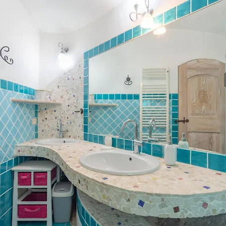 Rosa بيت للعطل