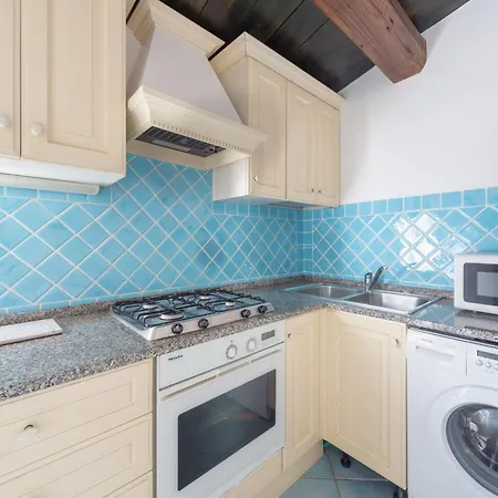 Rosa Dom wakacyjny Porto Rotondo